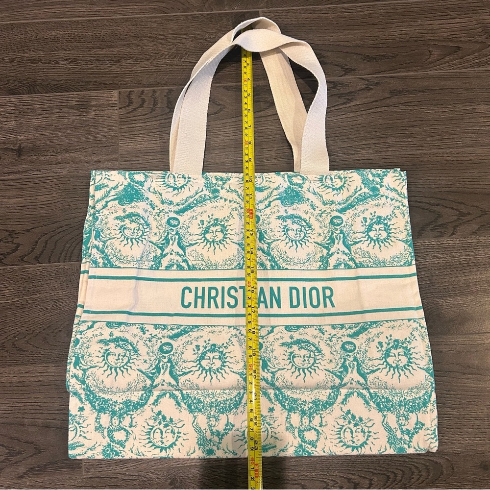 Dior Cosmetics Tote Bag - Picture 7 of 10